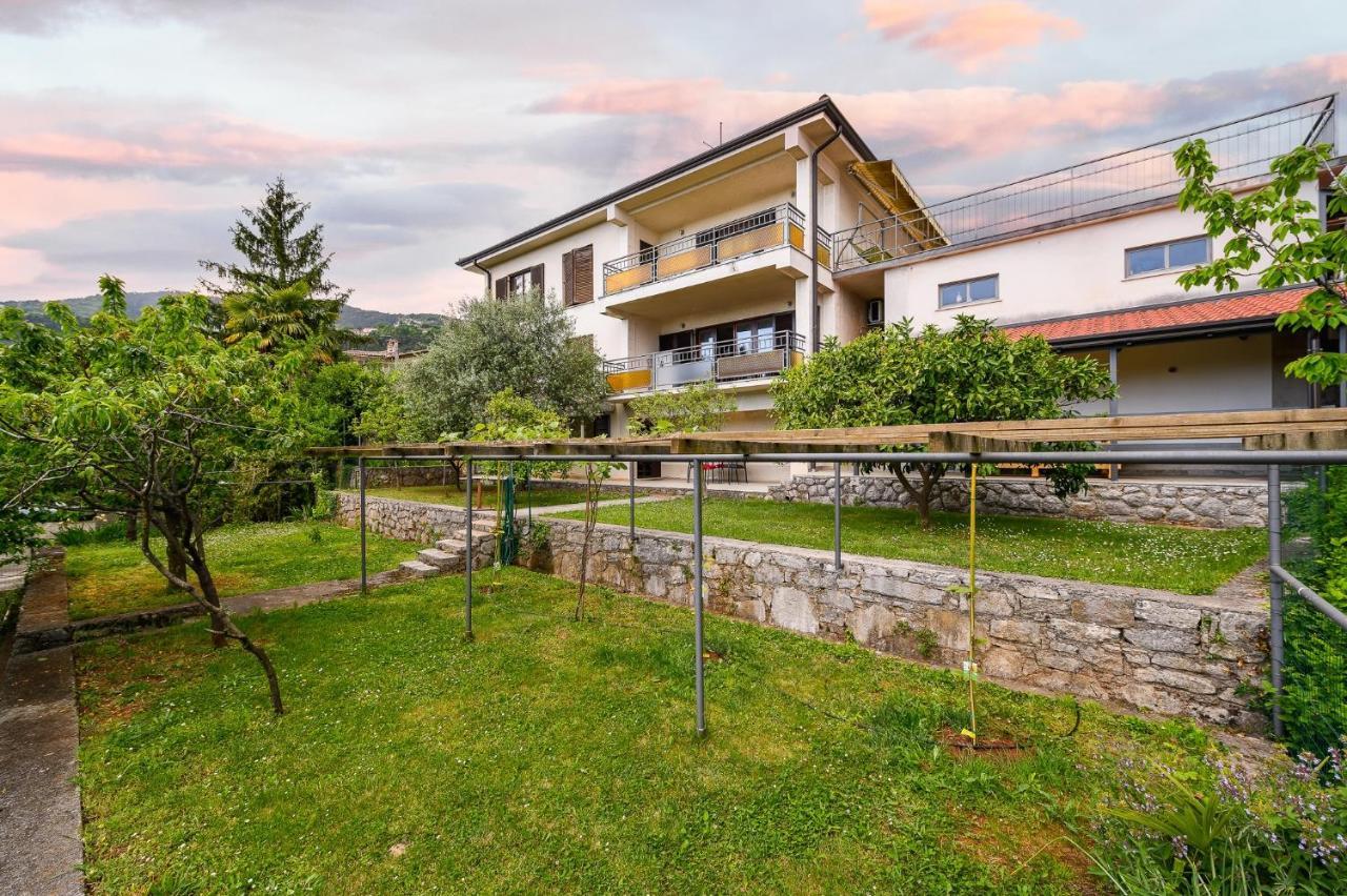 Apartments With A Parking Space Lovran, Opatija - 7869 Bagian luar foto