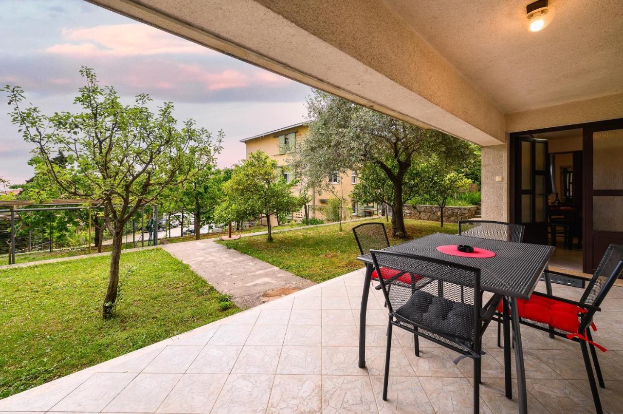 Apartments With A Parking Space Lovran, Opatija - 7869 Bagian luar foto